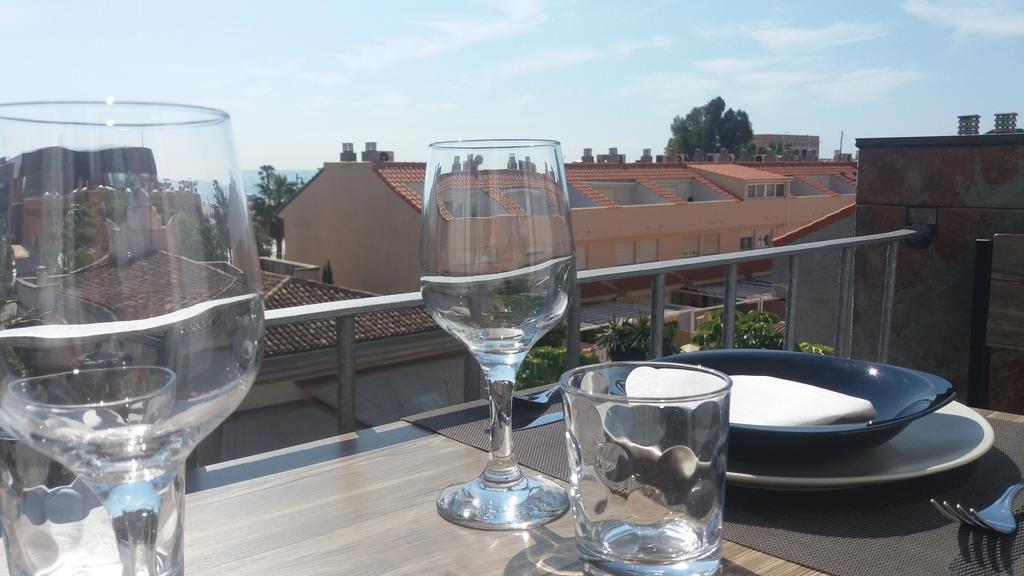 Apartmentsuitespain Atic Panoramic Beach Valencia Buitenkant foto